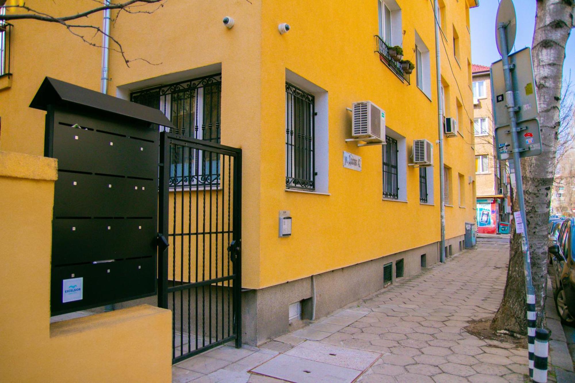 Apartment Spacious 1 Bed Flat Near Vitosha Blvd *